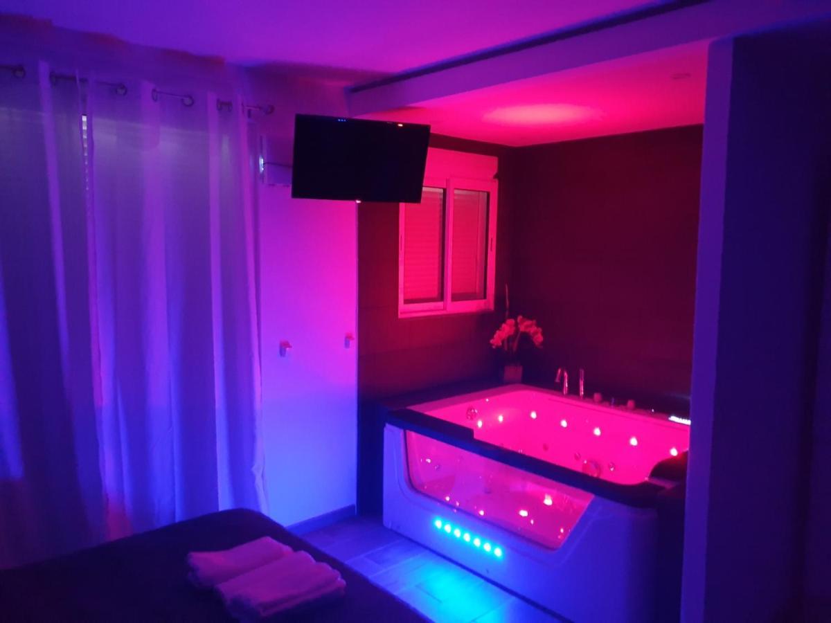 Love Suite And Spa - Κάννες Εξωτερικό φωτογραφία
