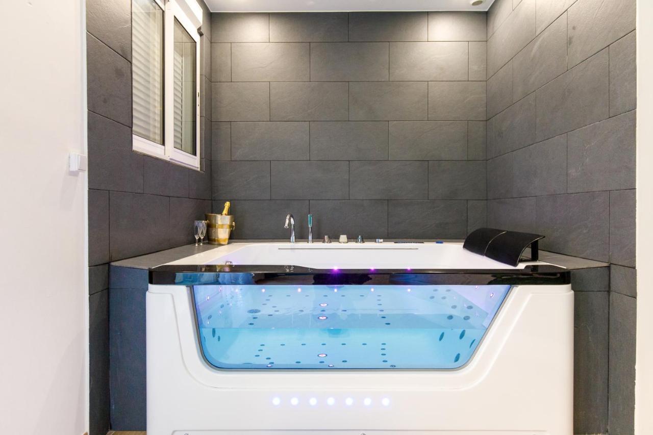 Love Suite And Spa - Κάννες Εξωτερικό φωτογραφία
